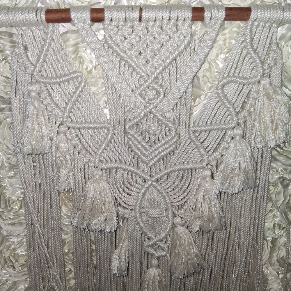 Elegant Gray Macrame Wall Hanging